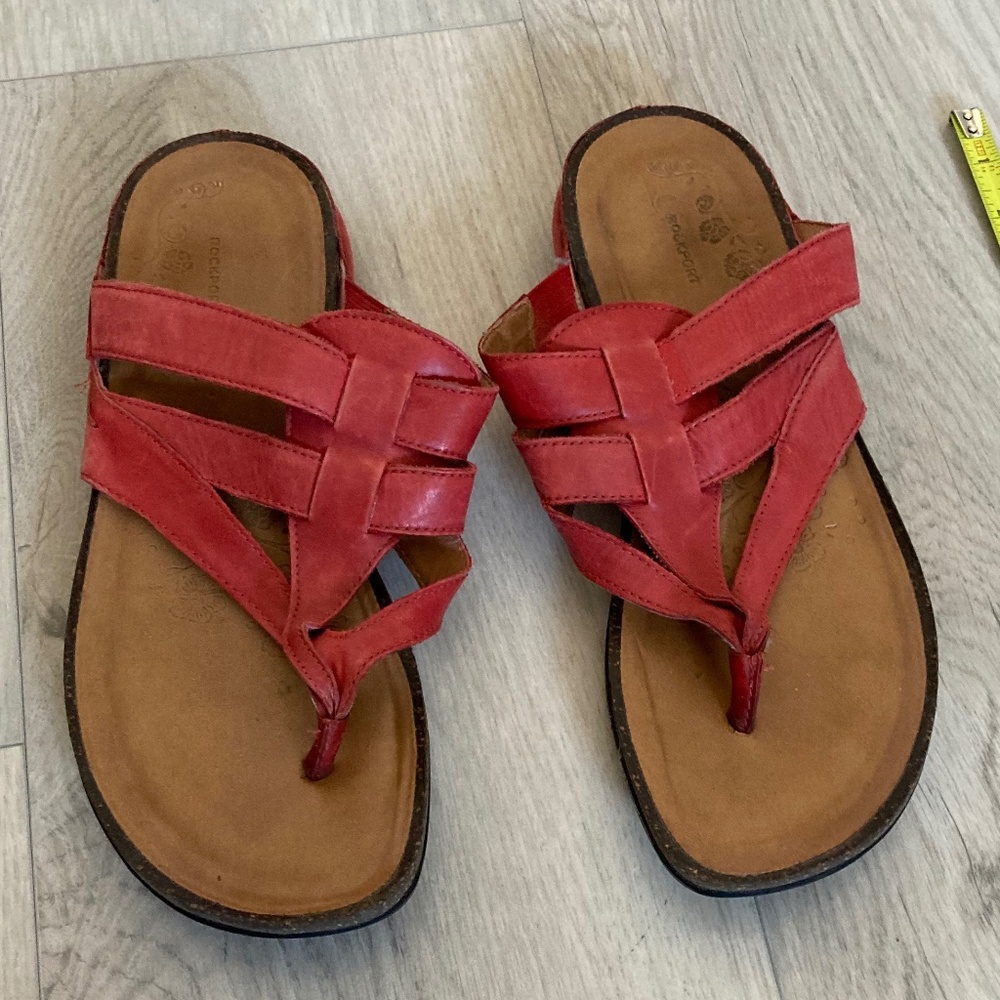 Rockport Ladies Leather Sz 11 Coral Sandals Good Used Condition